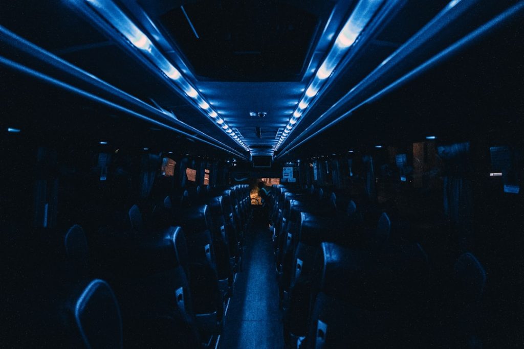 réservez facilement votre train de nuit en ligne. comparez les horaires, tarifs et services pour voyager confortablement pendant la nuit à destination de multiples villes européennes.