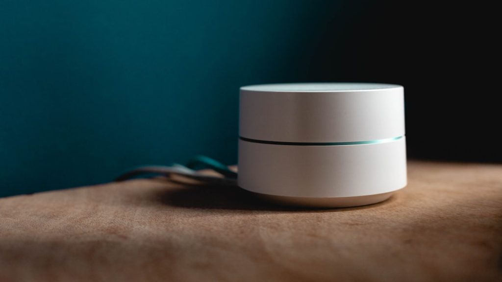 découvrez notre gamme de routeurs wi-fi performants pour une connexion internet rapide et stable à la maison ou au bureau.