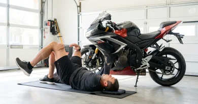 Comment la musculation améliore vos performances à moto