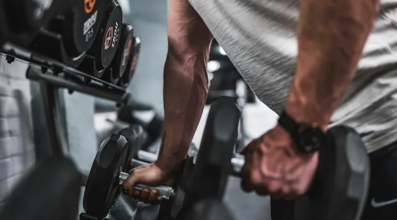 Protéines, créatine et sommeil: le trio pour progresser en musculation
